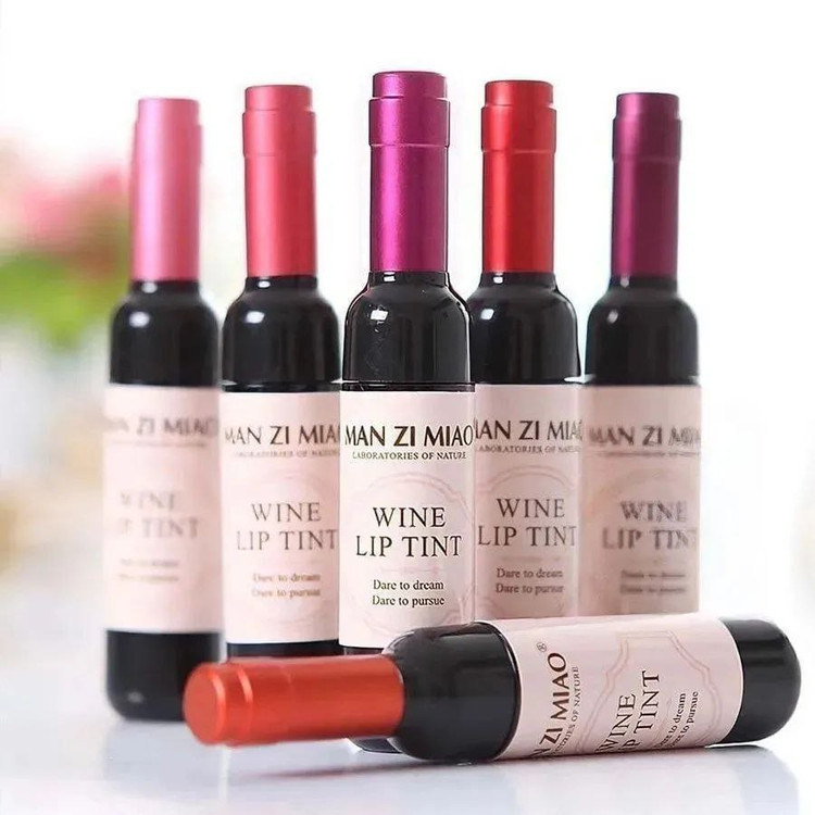 رژ ۲۴ ساعته